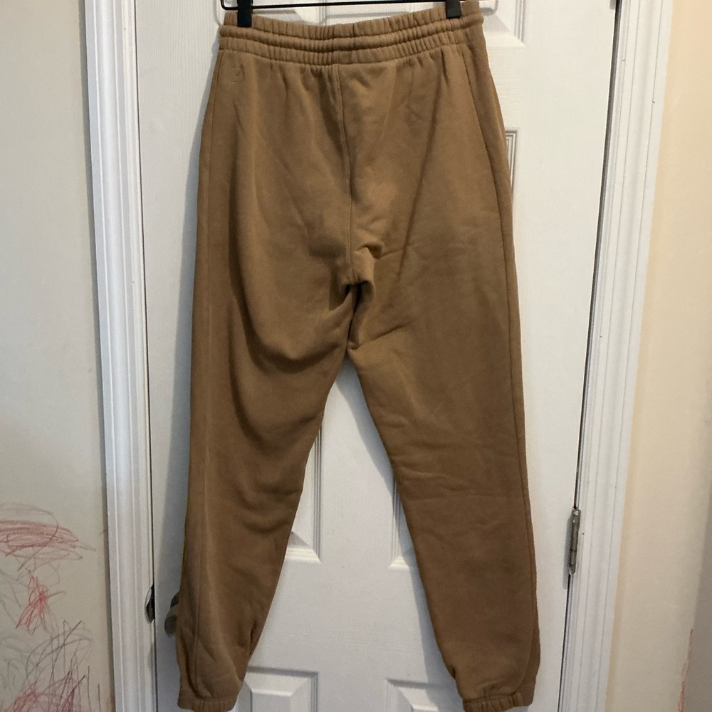 Women's Cropped Top - Picture 3 of 16